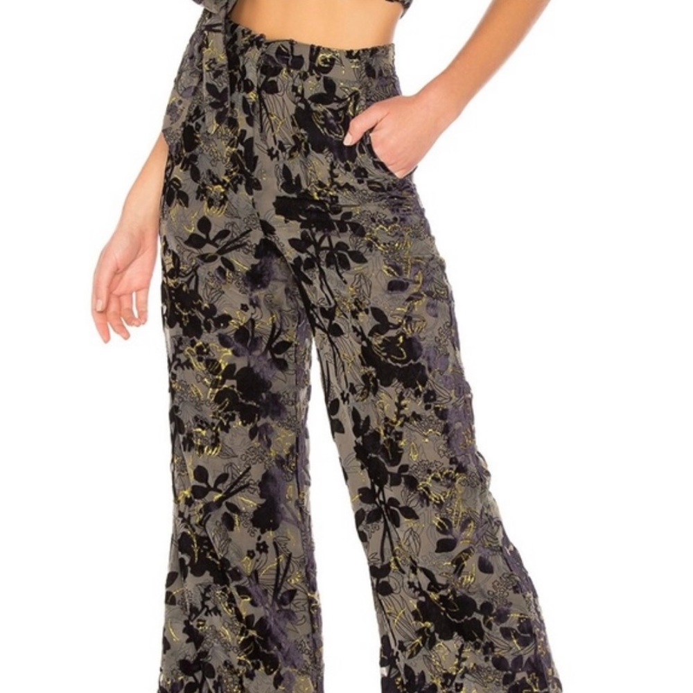 House of Harlow x Revolve Pants